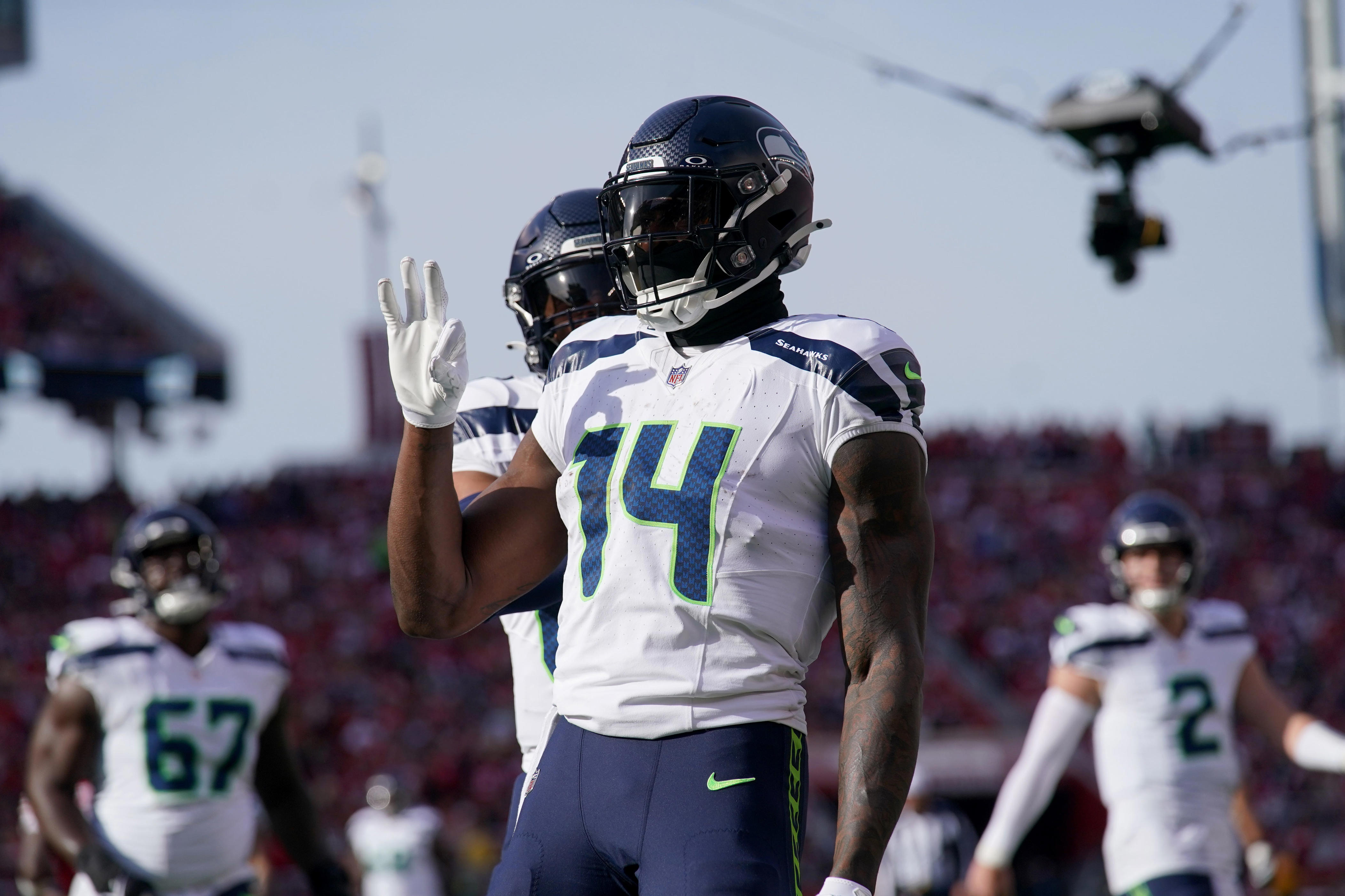 DK Metcalf's Sign Language Touchdown Celebrations Bringing Swift-like ...