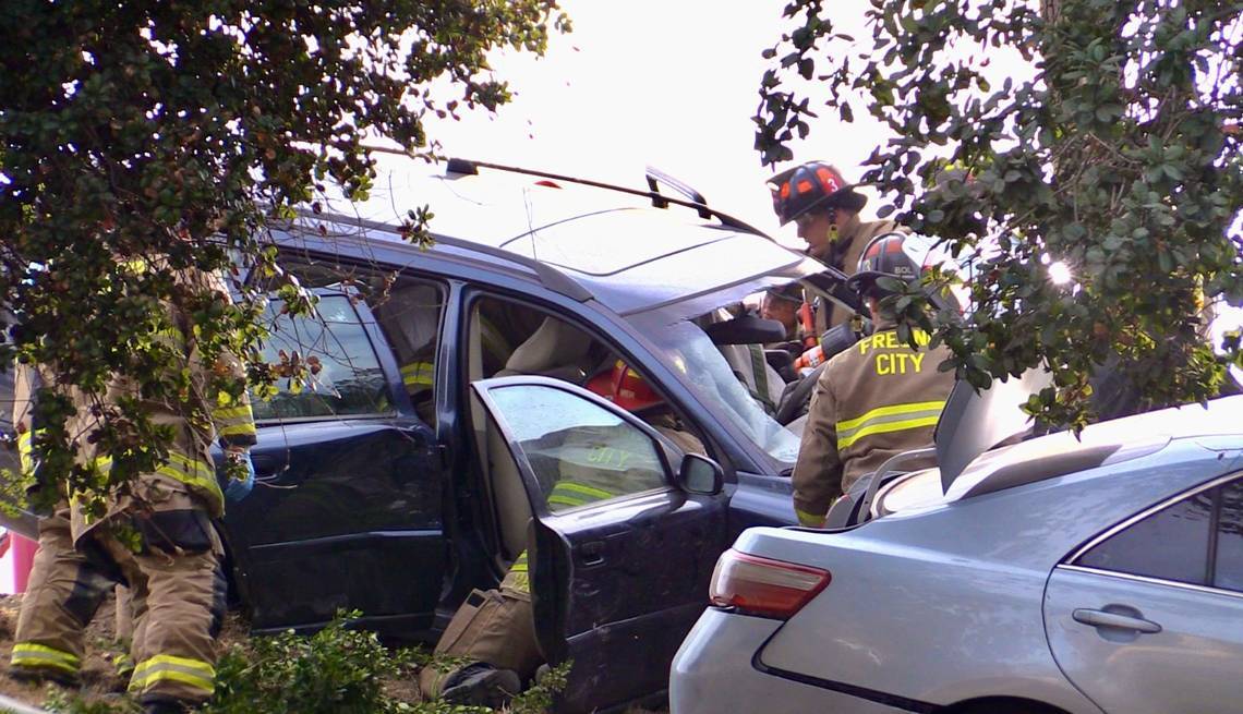 Man Seriously Hurt In Crash On Fresno Highway. Here’s How Long Crews ...