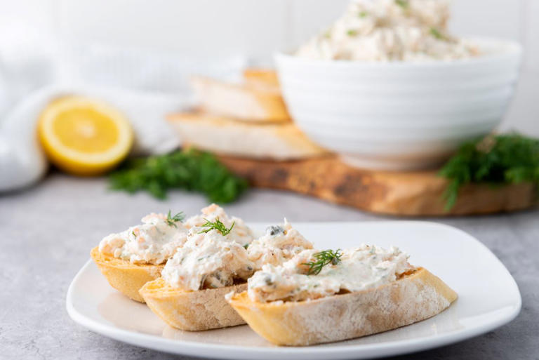 Smoked Salmon Canapes