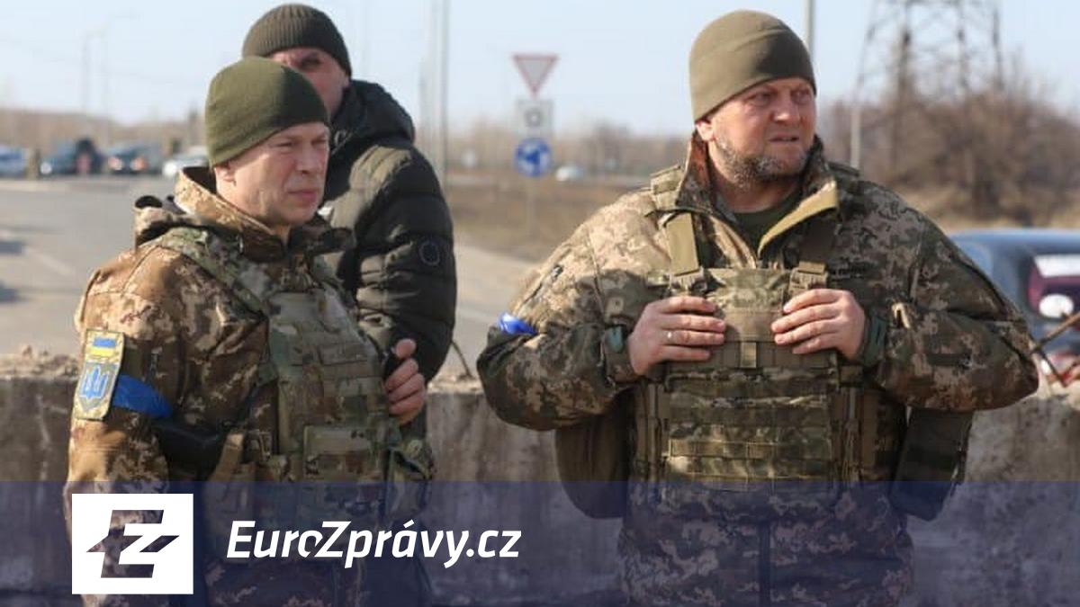 šéf ukrajinské armády přiznal, že situace na frontě se neustále zhoršuje