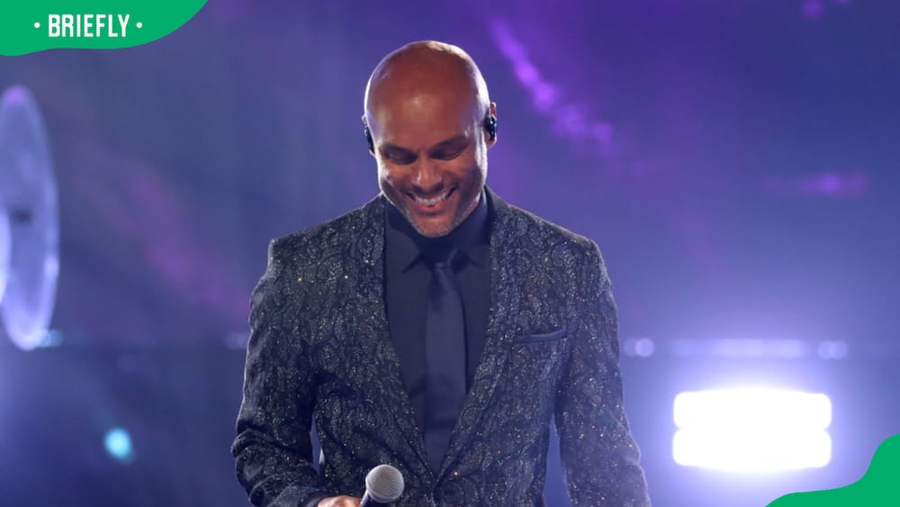 Kenny Lattimore performing at Cobb Energy Performing Arts Center in Atlanta, Georgia. Photo: Nykieria Chaney (modified by author) Source: Getty Images