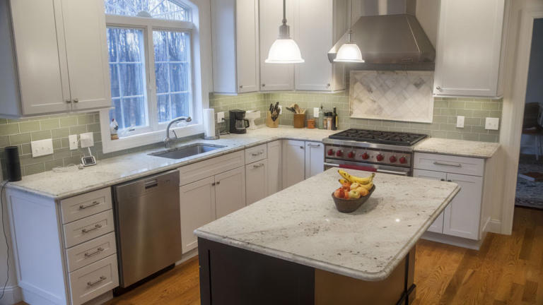 Pick The Best Granite Countertops For Your Kitchen With This Guide