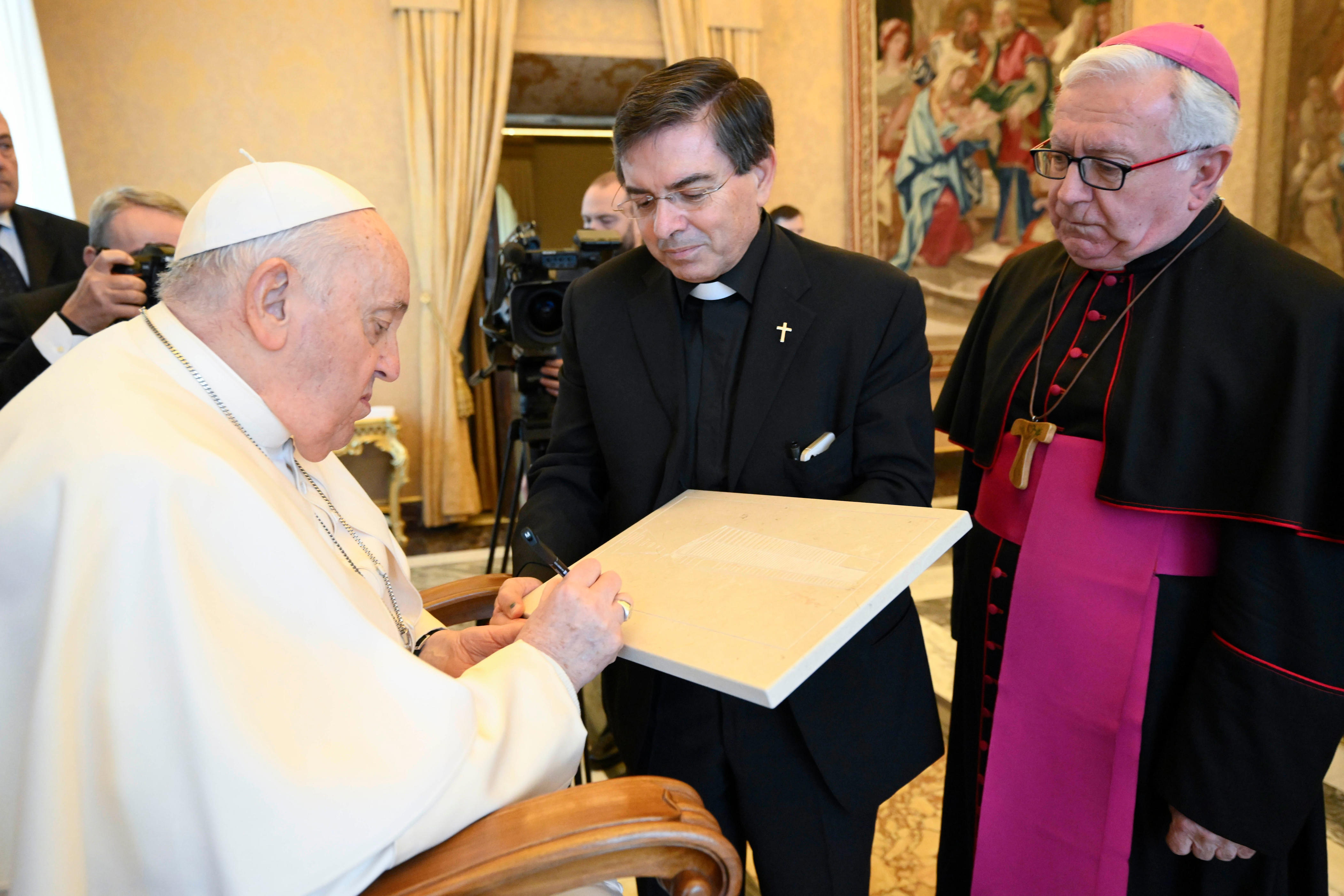 Pope Approves Blessings For Same-sex Couples If The Rituals Don't ...