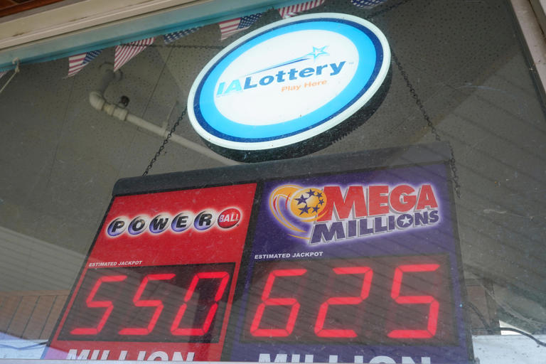 Powerball for Saturday, Jan. 6, Jackpot rebounds to 35 million. Check