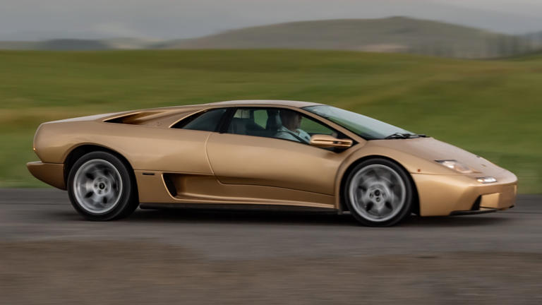 The 25 Greats: Here Are The World’s Best-ever V12 Supercars