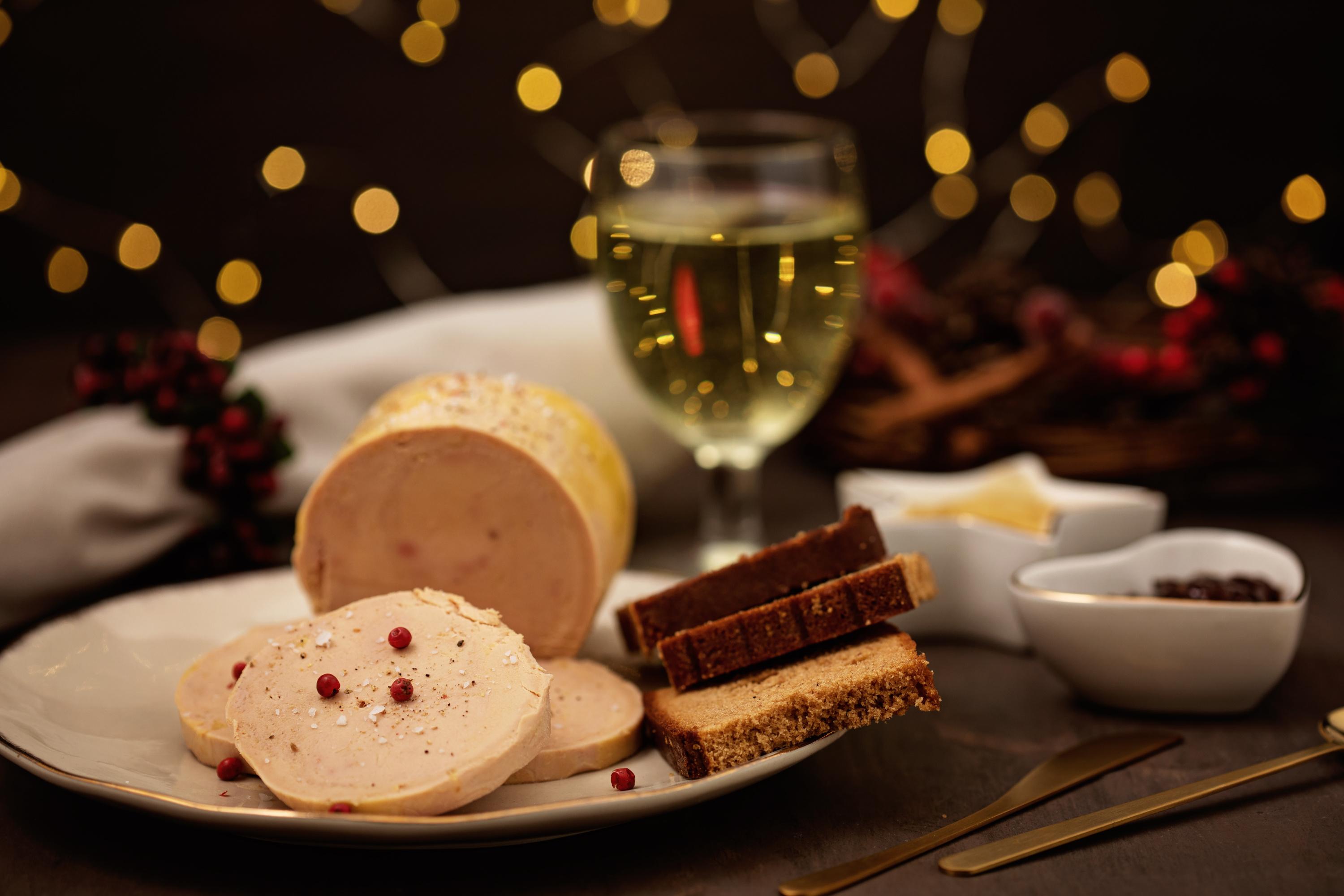 le foie gras sera bien présent sur les tables de noël mais coûtera plus cher