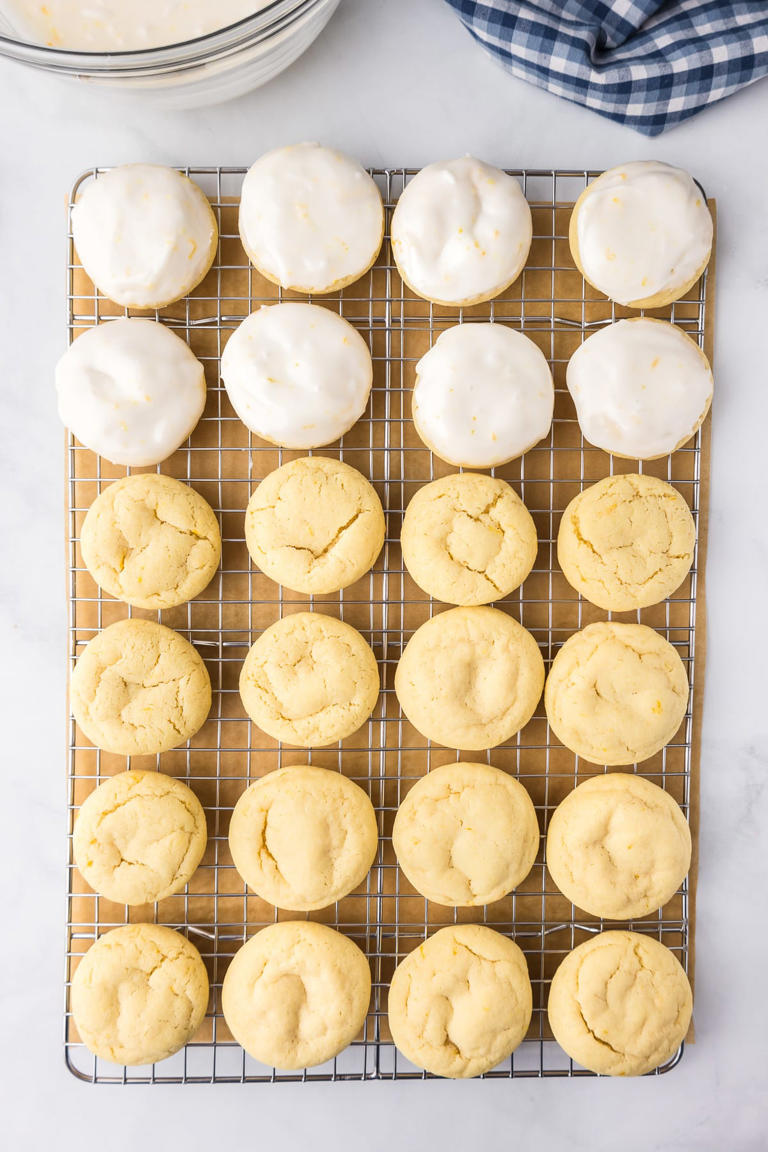 Soft Lemon Cookies (With Sweet Lemon Glaze!)