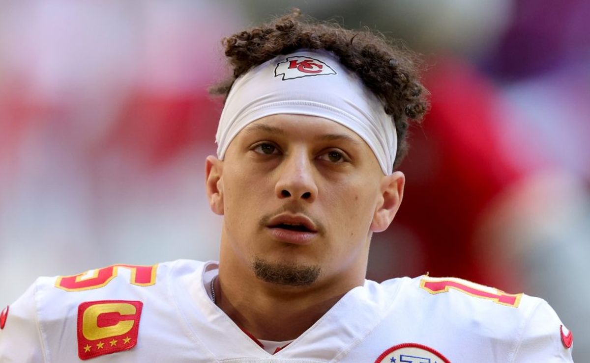 patrick mahomes and andy reid receive massive sanction from nfl after calling out referees