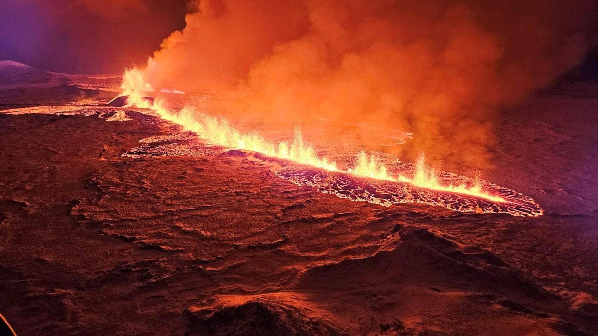 Heftiger Vulkanausbruch In Island Liefert Spektakuläre Bilder 