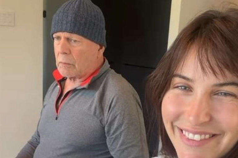 Bruce Willis spotted walking in positive rare public appearance amid ...