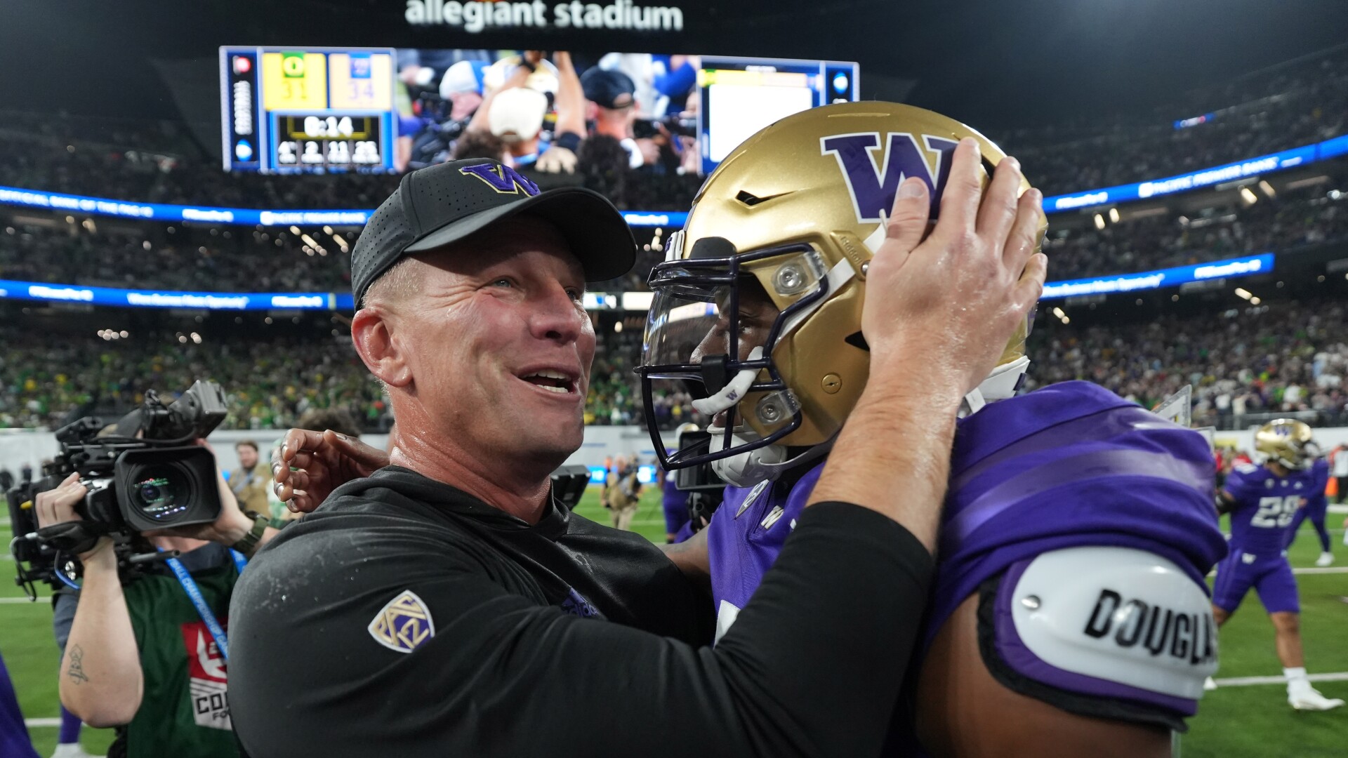 Washington’s Kalen DeBoer Is The AP Coach Of The Year After Leading ...