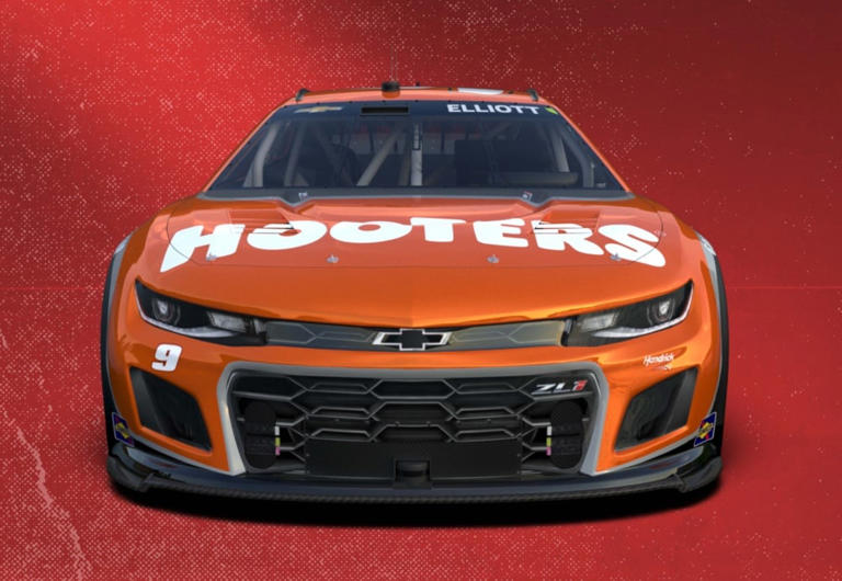 Chase Elliott 2024 Hooters, Llumar and UniFirst Paint Schemes