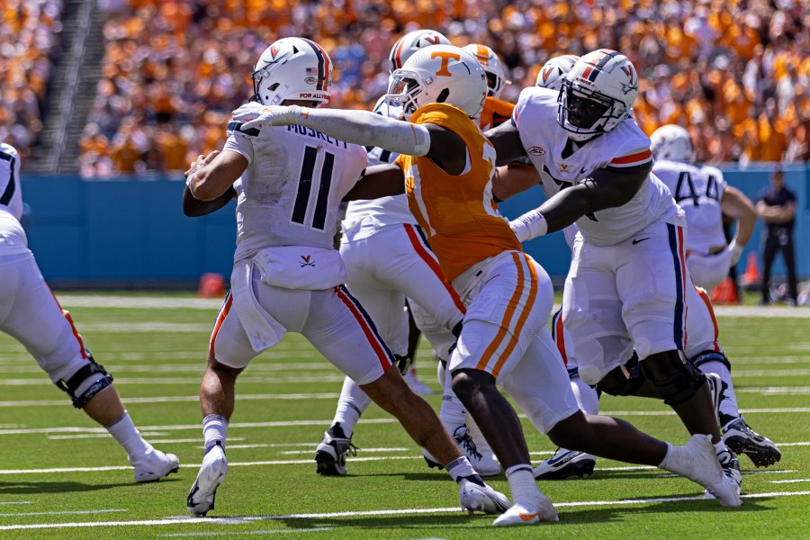 UT’s Pearce Jr., Mays Named Walter Camp Preseason All-Americans