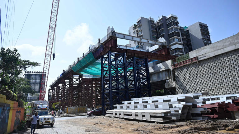 Mumbai News: Work Of Lowering Gokhale Bridge Girder To Be Completed By ...