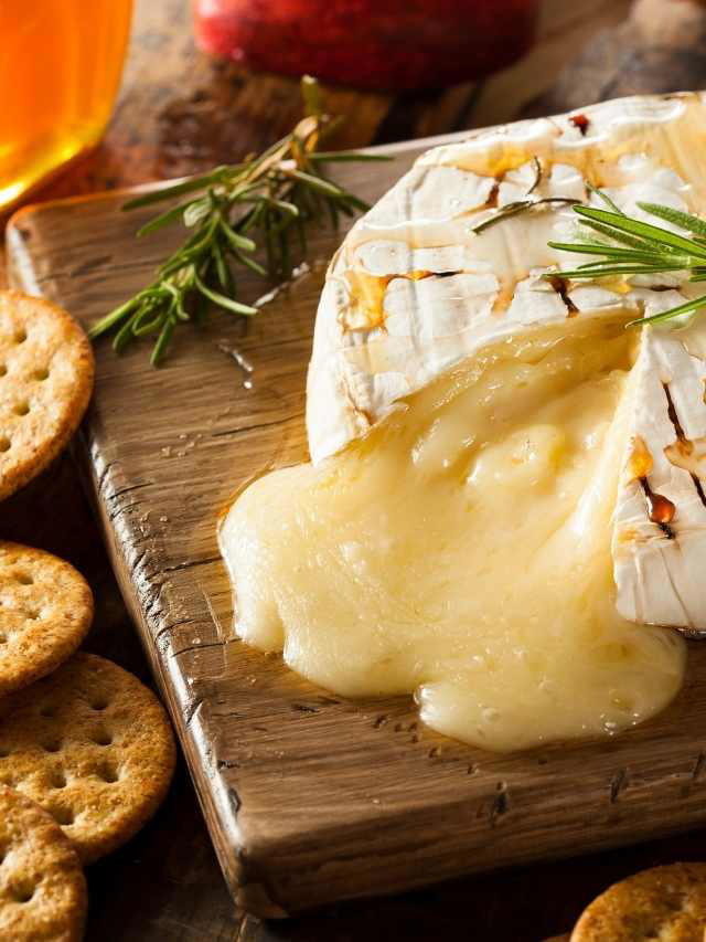 What to Serve With Brie Cheese: 55+ Best Side Dishes