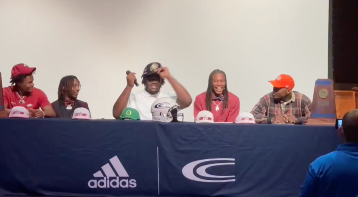 Top College Football Recruit Pranks Deion Sanders, Tosses Colorado Hat ...