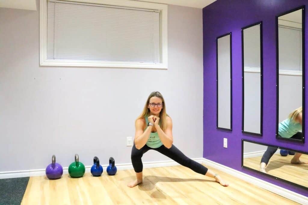 <p>Struggling to find time for physical activity with kids at home? Stay on top of your exercise routine with this no equipment, quick workout for moms. This 10-minute workout was made for busy days and can fit into any schedule.<br><strong>Read the Whole Article: </strong><a href="https://fitasamamabear.com/workout-for-moms/?utm_source=msn&utm_medium=page&utm_campaign=msn">10-Minute Mom Workout For Busy Days</a></p>