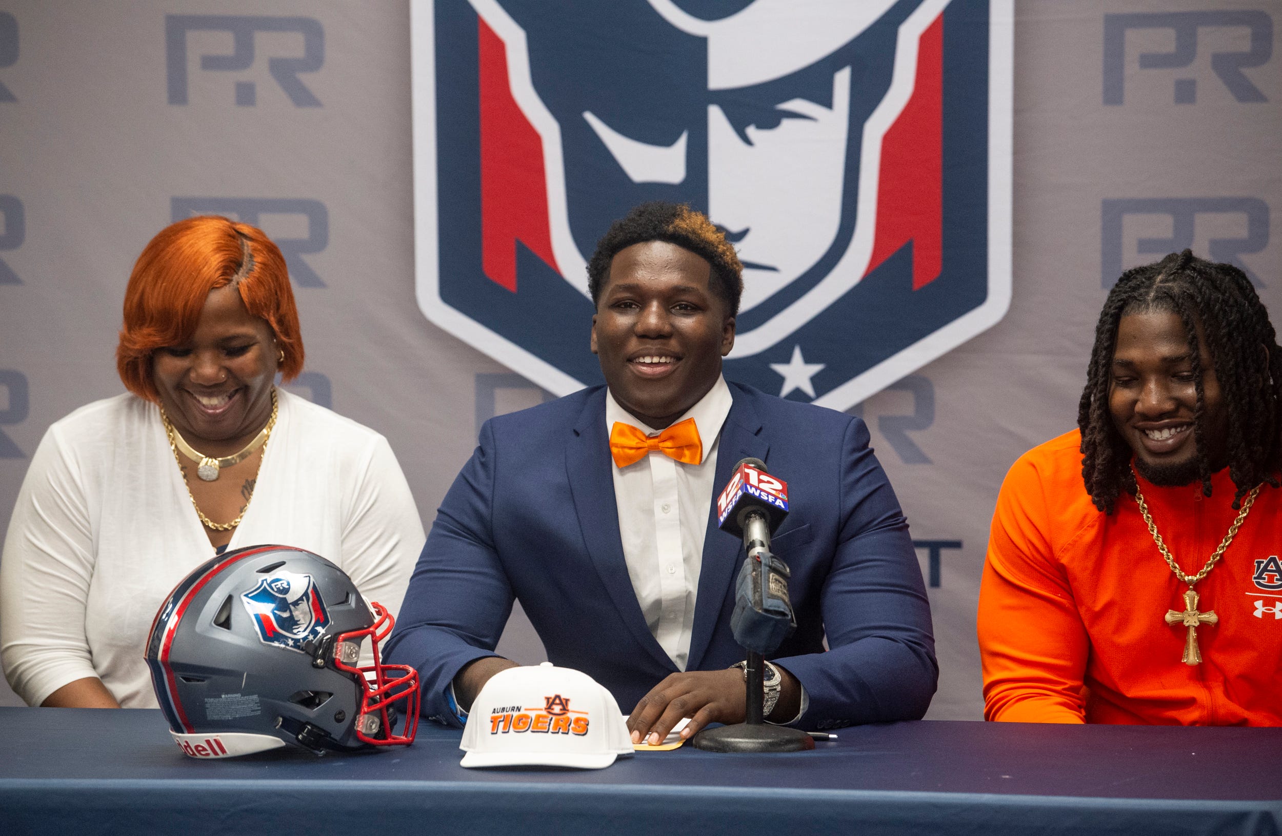 4-star DL Malik Blocton Signs Letter Of Intent With Auburn