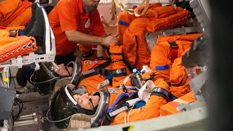 NASA S Moon Bound Astronauts Prepare For Emergency Ahead Of 2024 Launch   AA1lO2t7.img