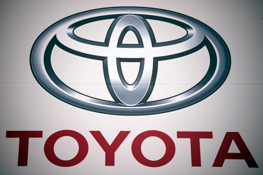 Toyota Recalling 1 Million Vehicles For Potential Air Bag Problem   AA1lOAqn.img