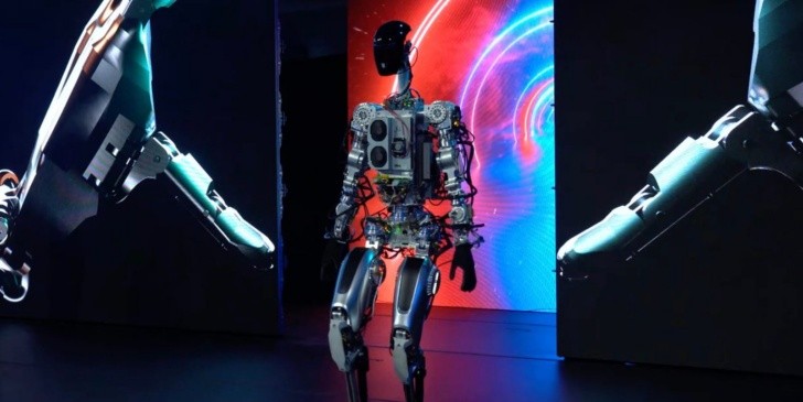 elon musk sorprende al mundo con su nuevo robot humanoide