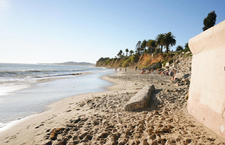 Santa Barbara is an absolute gem nestled along California’s coast. This little slice of heaven is all about picturesque beaches, mountains, vineyards, Spanish Colonial Revival architecture, and eclectic little neighborhoods that all come together to make Santa Barbara such a joy to visit. Whenever my ... Read more
