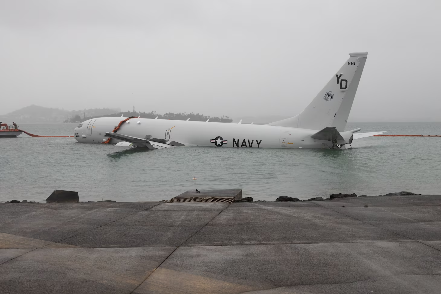 timelapse video shows us navy salvaging spy plane from hawaii waters