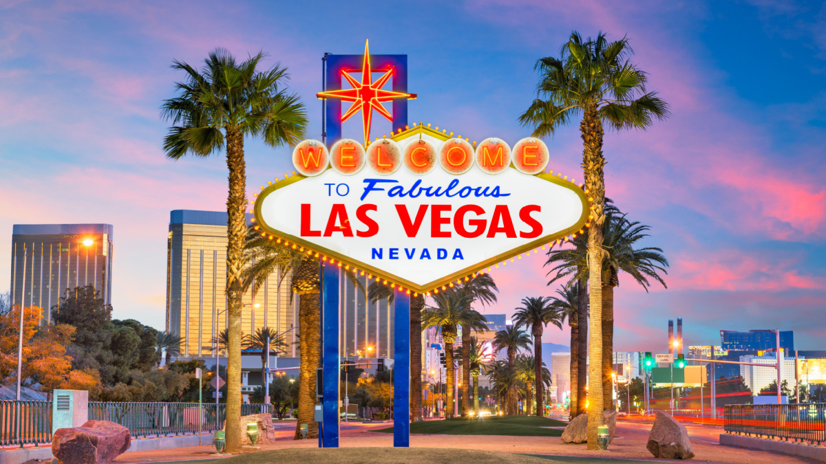 <p>Residents of Las Vegas, which is known for its entertainment industry, may be skeptical about reporting recovered money to authorities. This lack of trust affects the decision to keep found money when combined with a city-wide risk-taking culture.</p>