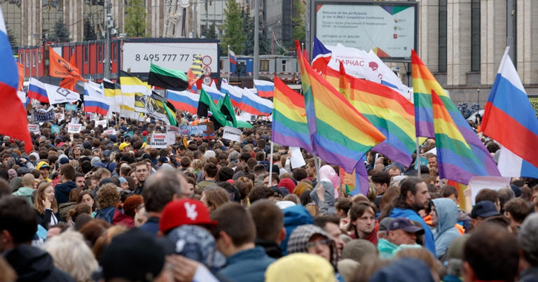 Georgia's Ruling Party Proposes Constitutional Changes to Ban "LGBT Propaganda"
