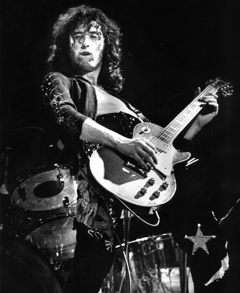 Israeli estate agent defends ads offering beachfront villas in Gaza