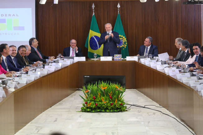 Na última quarta-feira , o presidente Lula celebrou a promulgação da reforma tributária pelo Congresso Nacional, e aproveitou para defender os parlamentares eleitos que representam a cara da 