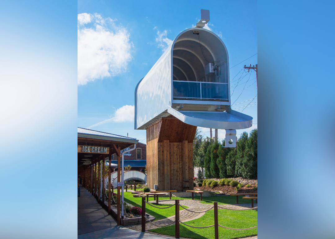 <p>The town of Casey, Illinois is no stranger to breaking world records—it's home to the largest chair in the U.S.—and the world's largest mailbox, which was created as part of businessman Jim Bolin's <a href="https://bigthingssmalltown.com/">Big Things in a Small Town</a> workshop. Measuring a whopping 5,743.41 cubic feet, the Casey mailbox is also fully functional and features a built-in stairway where visitors can mail letters of their own.</p>