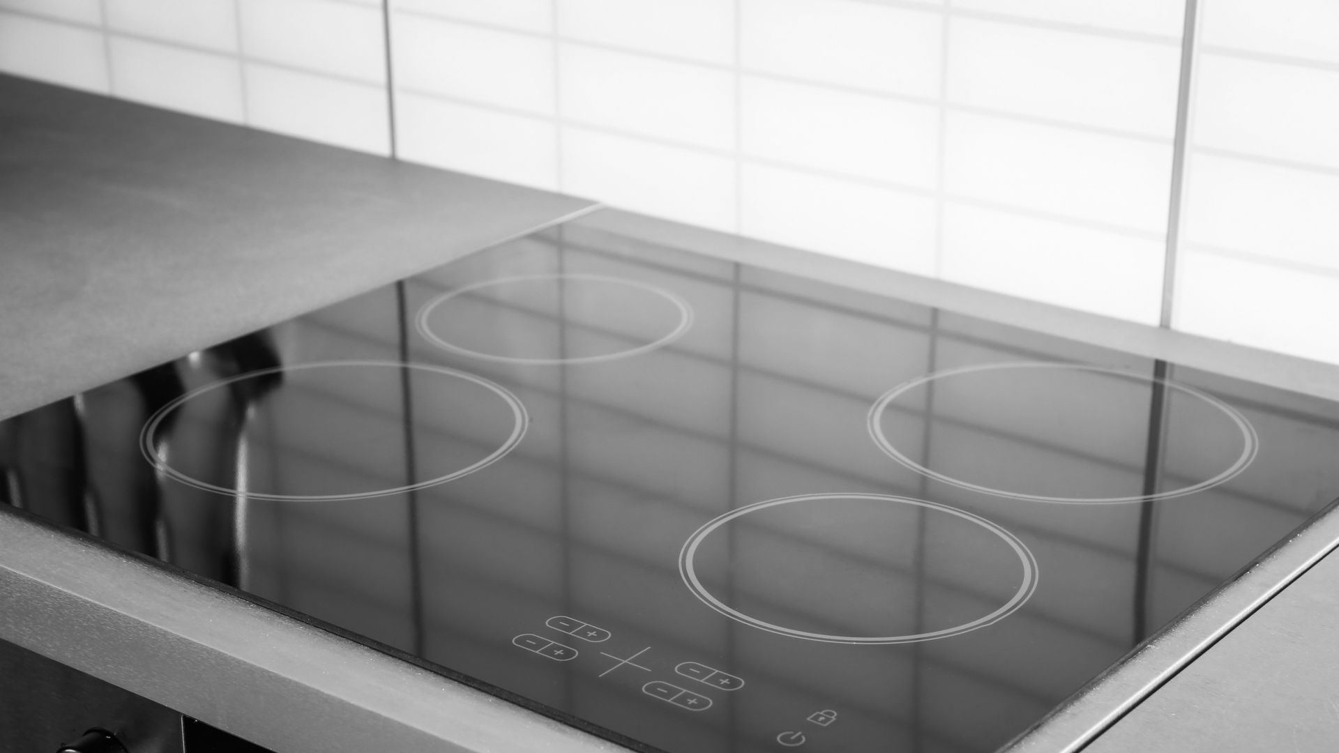 How To Clean A Glass Stove Top Yours Will Be Spotless After These 6 Steps   AA1lUzhN.img