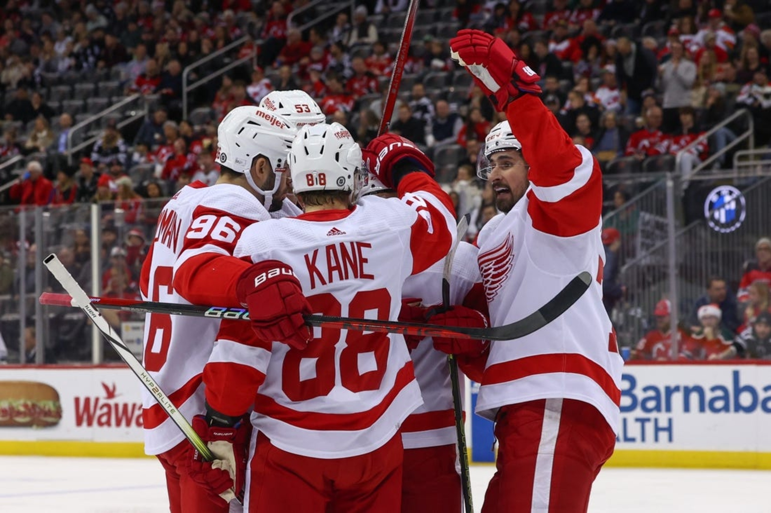 Devils End 3-game Skid By Edging Red Wings