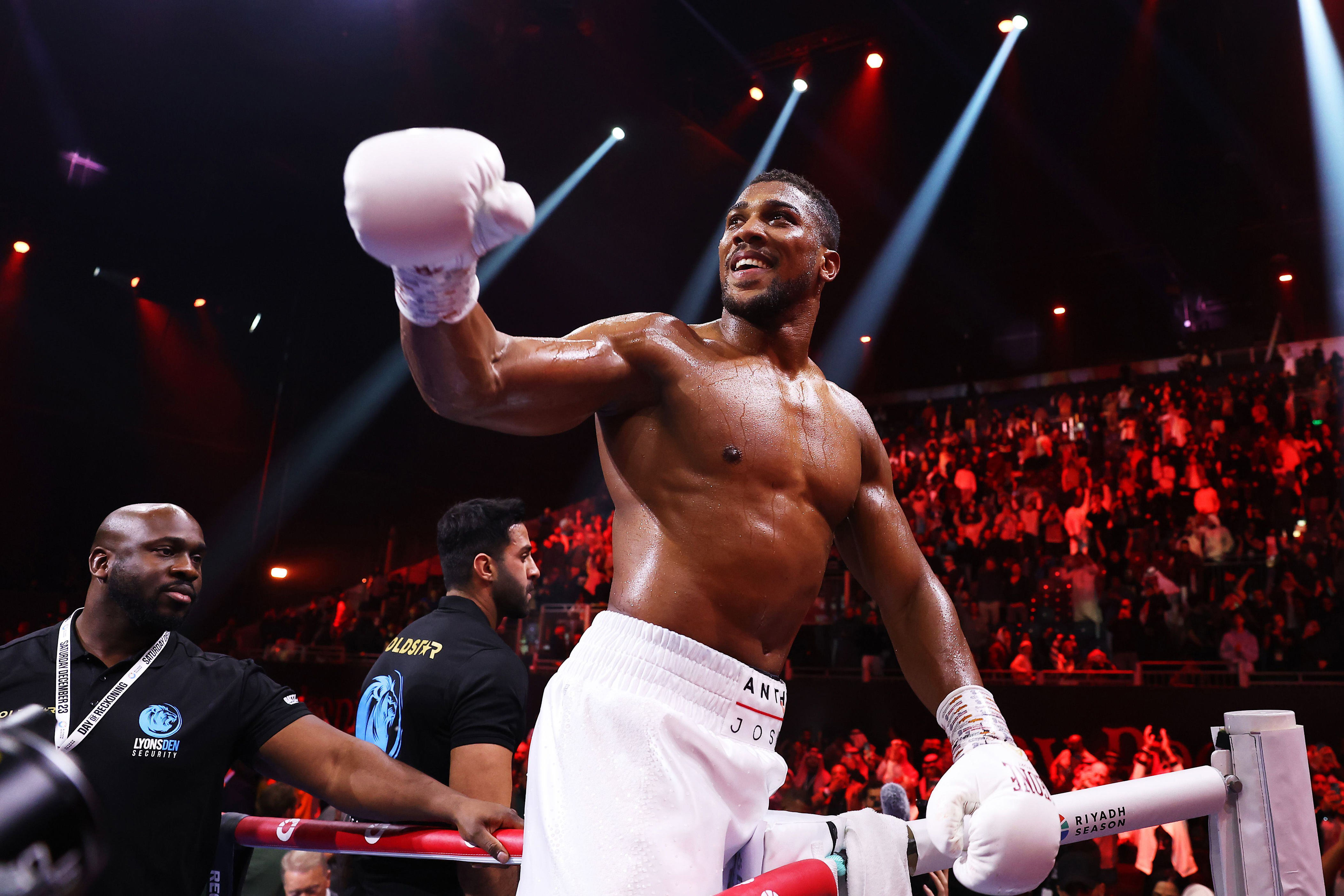 Anthony Joshua Dominates Otto Wallin In Riyadh As Deontay Wilder ...