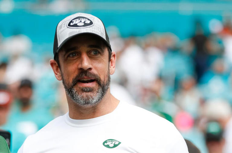 NFL Rumors Aaron Rodgers looking to build New York Packers for 2024