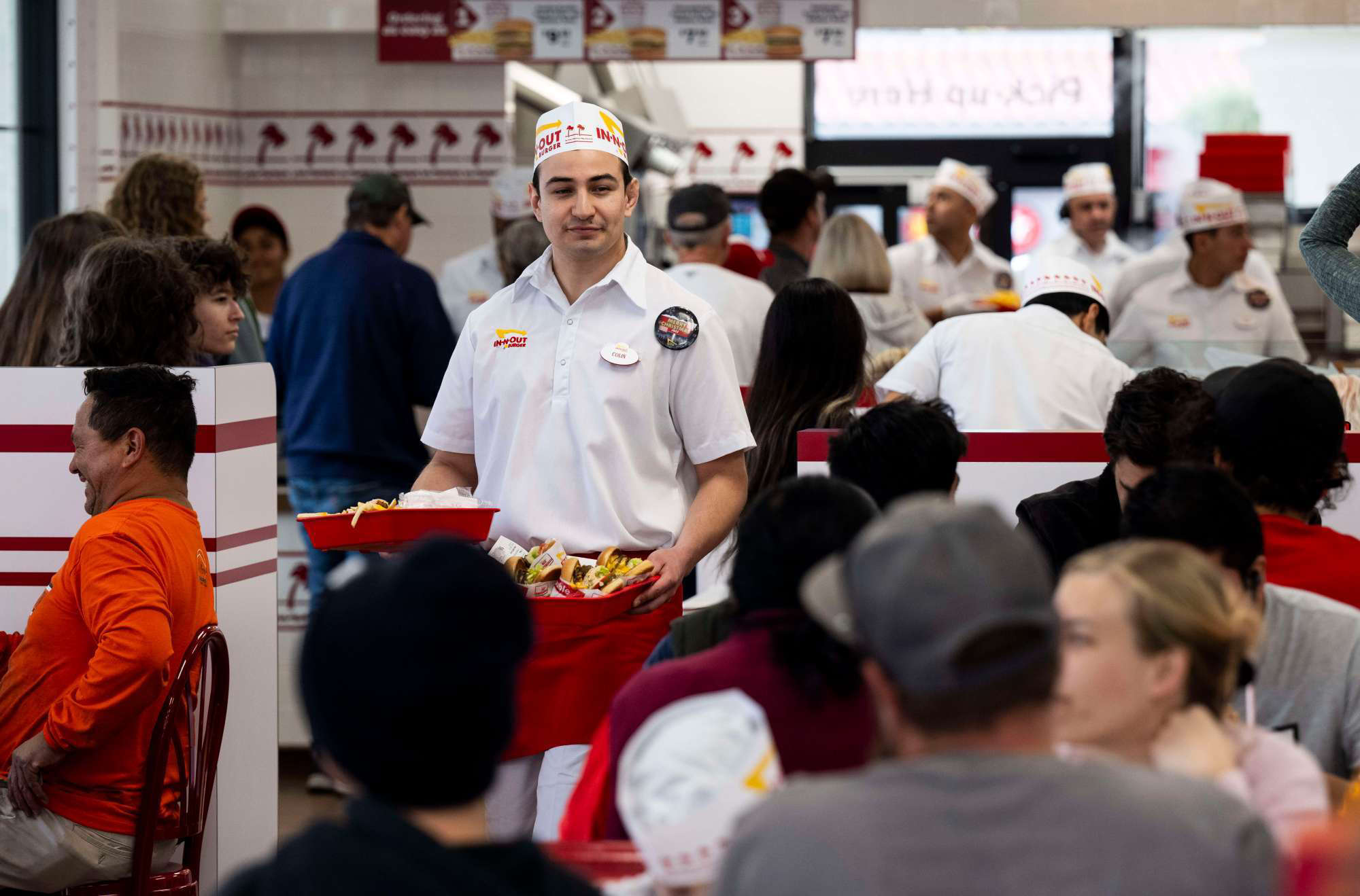In-N-Out Burger opens a drive-thru in San Juan Capistrano with an 18th ...