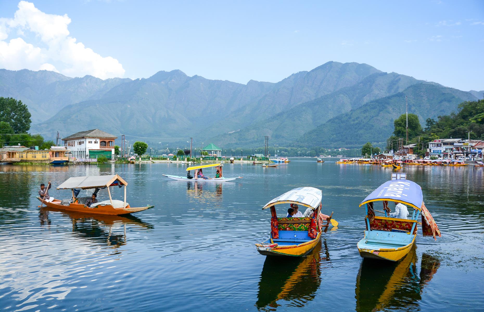 <p>The sight of this serene lake against the striking backdrop of the Pir Panjal mountains makes it one of the most popular spots in India's Himalayan region. Visitors can sleep in a houseboat and take shikara (small boats) to the colorful floating flower and vegetable markets.</p>  <p>Don’t miss the elegant terraced hillside gardens, created by Mughal emperors, on the eastern shore.</p>