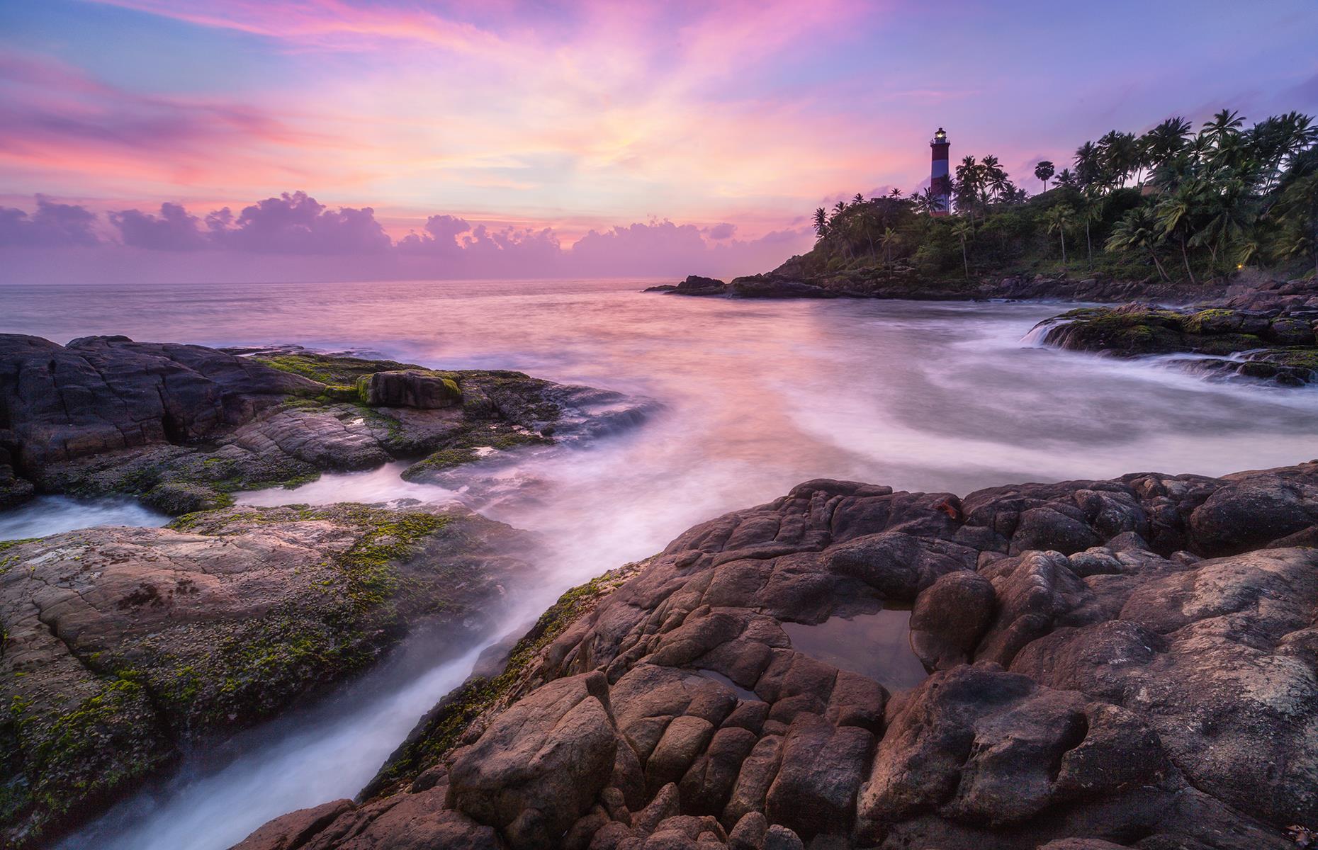 It might be one of Kerala's most developed resorts, but Kovalam is still stunning. The lighthouse looking out to the ocean is a particularly picturesque spot at sunset, and during the day you can try your hand at yoga, surfing on the bay's decent waves, or just sunning yourself on the yellow sands.