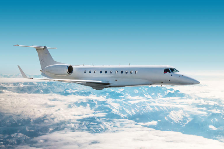 5 Of The Best Private Jet Tours In 2024