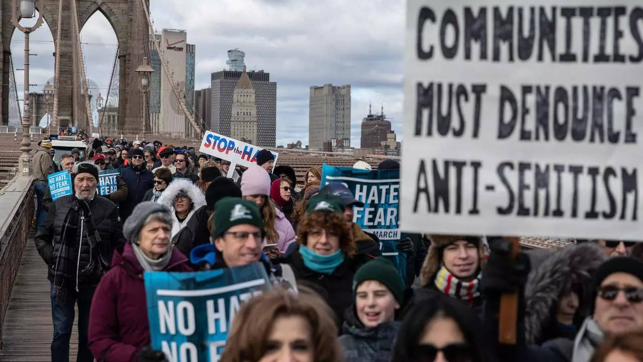 US Congress Launches Investigation Into Antisemitism At Top Universities