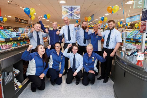 Glasgow Aldi Workers To Receive Festive Pay Rise   AA1lcJYL.img