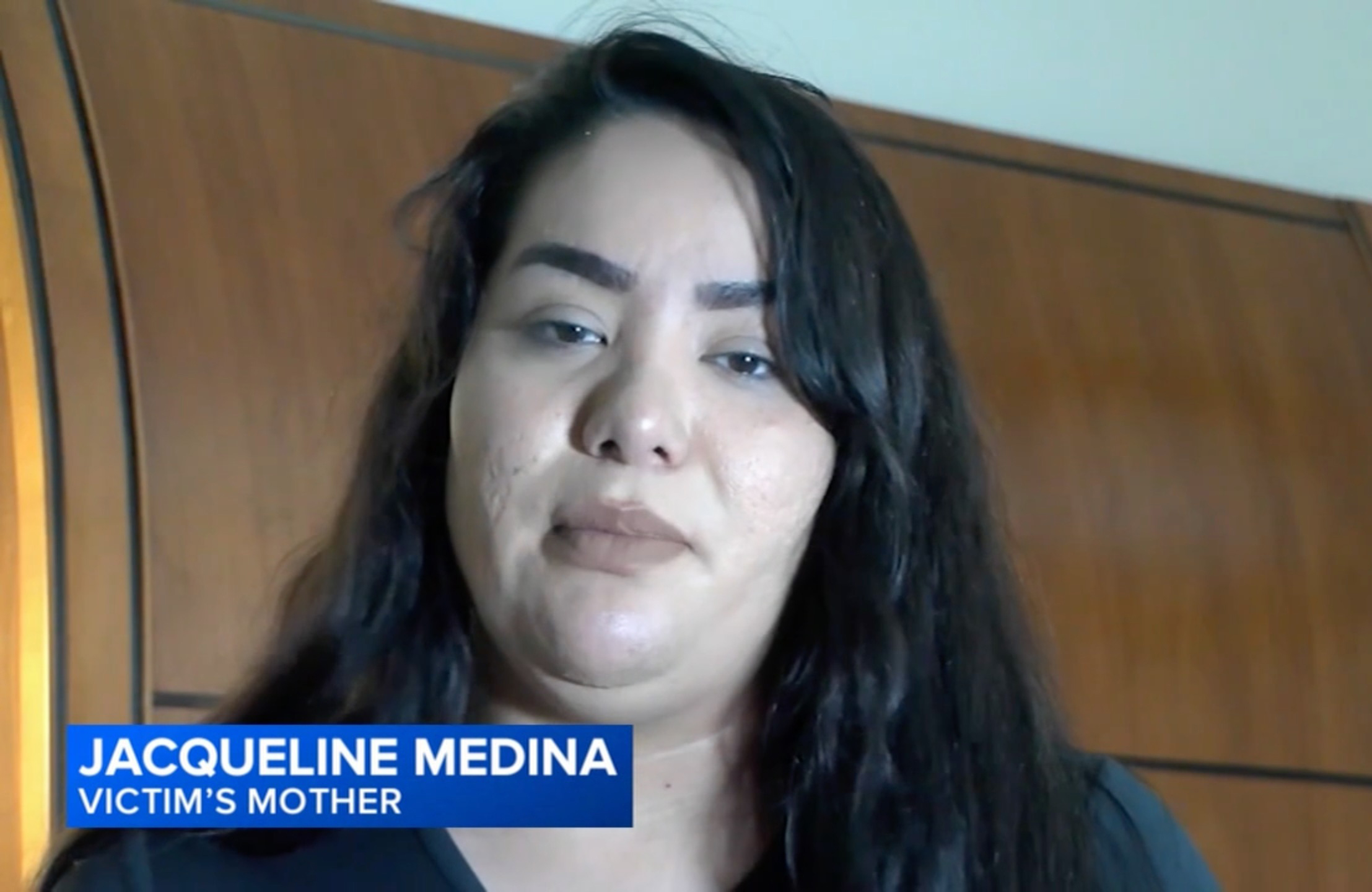 Mother Jaqueline Medina makes gruesome discovery after 16-year-old daughter allegedly murdered in their apartment EDNA, Texas (KTRK) -- The mother of a 16-year-old high school cheerleader said she was the one who made the horrendous discovery of her daughter's murdered body in their Edna apartment Tuesday evening.  Jacqueline Medina claimed she knew something was wrong when her daughter, Lizbeth, never showed up to the Edna Cheer Parade with her squad. That's when Medina said she rushed home. https://abc13.com/edna-high-school-cheerleader-killed-student-death-investigation-teen-found-dead-in-home/14151732/