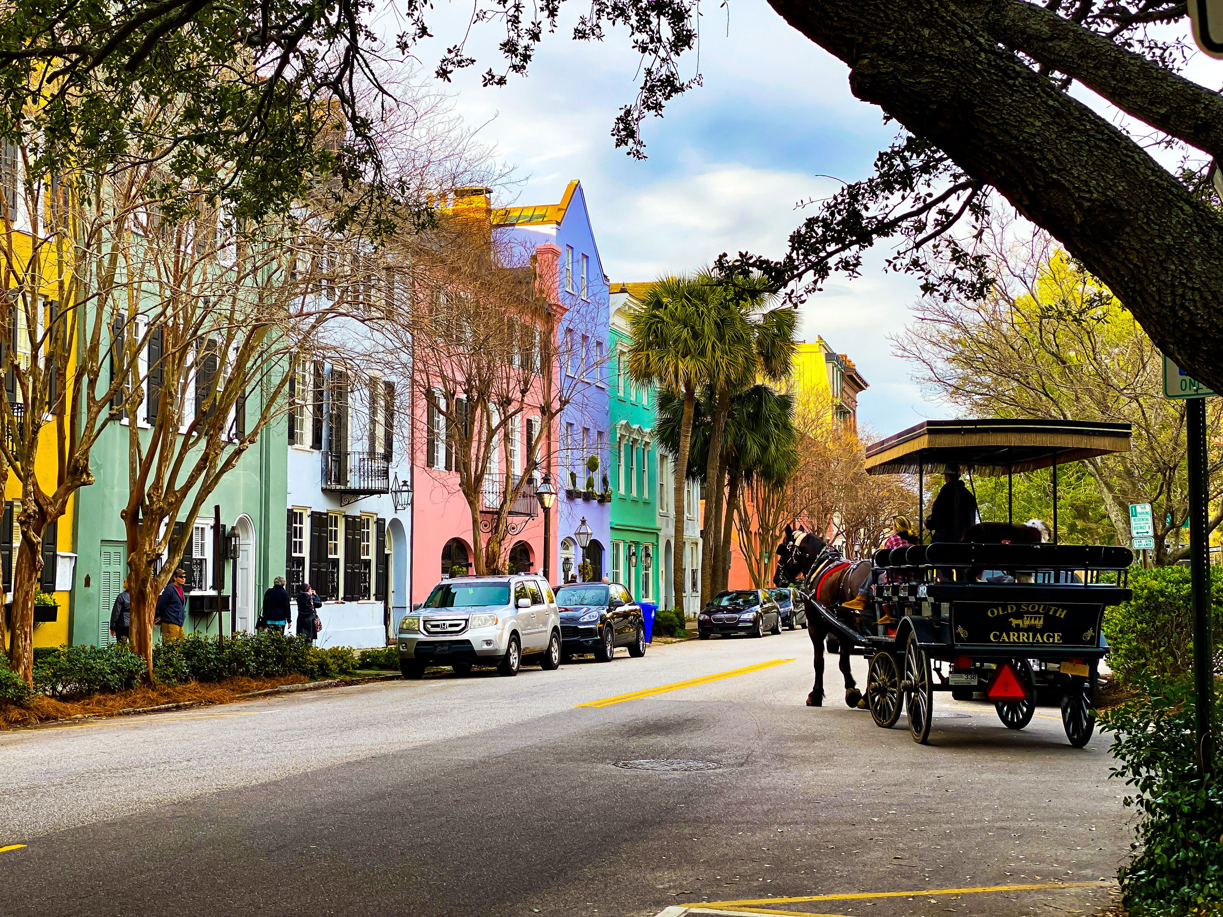 <p>Charleston is a town known for its rich history, southern charm, and vibrant culture. This hidden gem leaves a lasting impression on visitors.</p><p>The historic district is meticulously preserved with pastel-colored old homes and cobblestone streets.</p><p><strong>Highlights:</strong> Gallah culture, Lowcountry cuisine, Barrier islands</p><p><strong>Activities to Enjoy:</strong> Photography, shopping, boat tours</p>