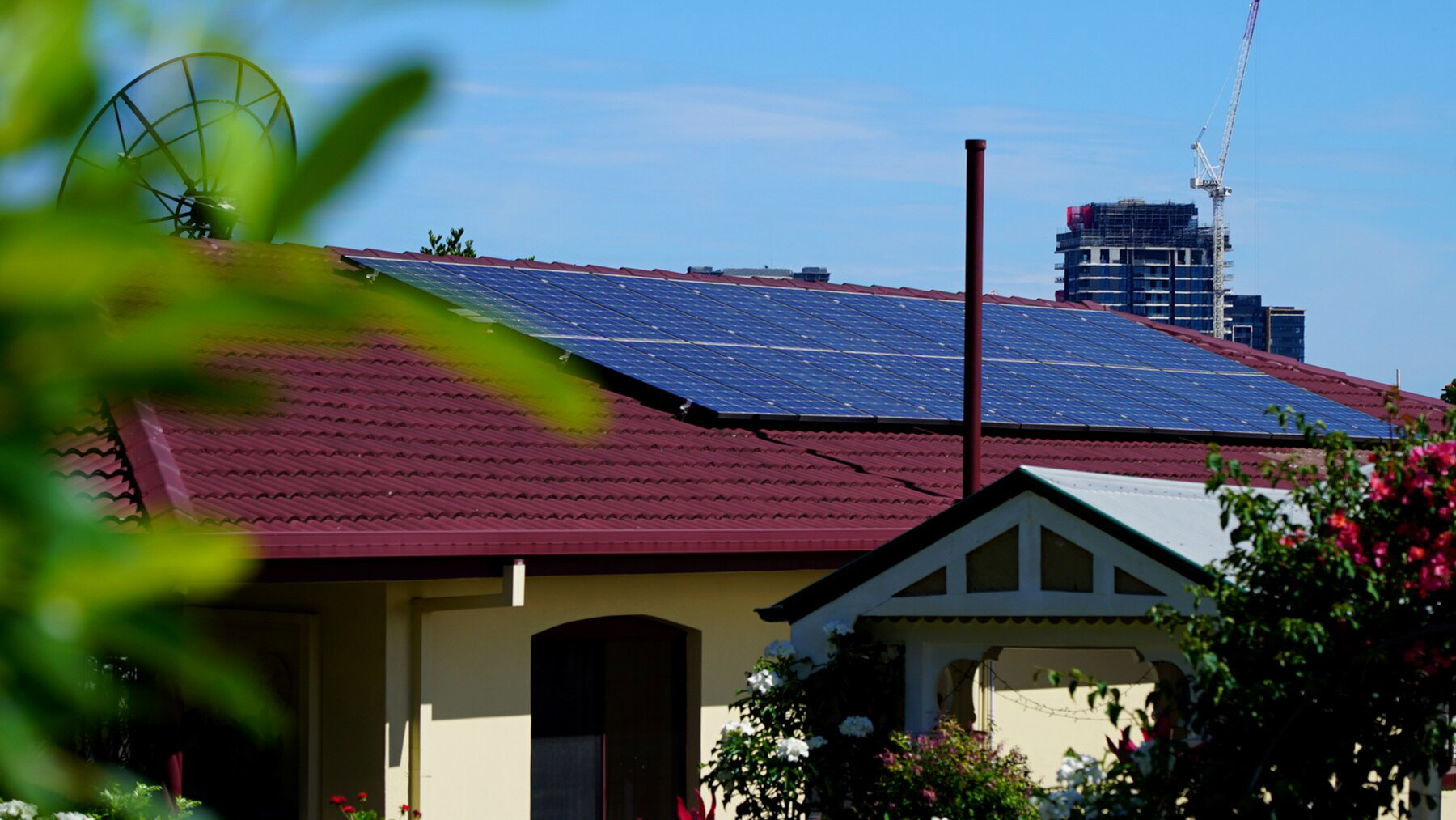 queensland-government-to-give-out-rebates-for-solar-battery-systems
