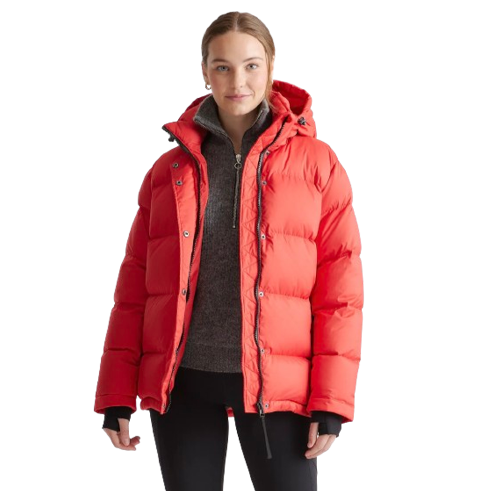 The 23 Best Puffer Jackets For Women To Wear Right Now According To   AA1ldUTD.img