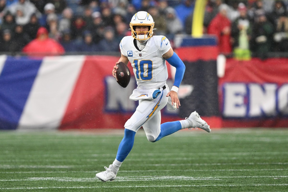 Chargers News: Assistant Coach Penned Candid Justin Herbert Review ...