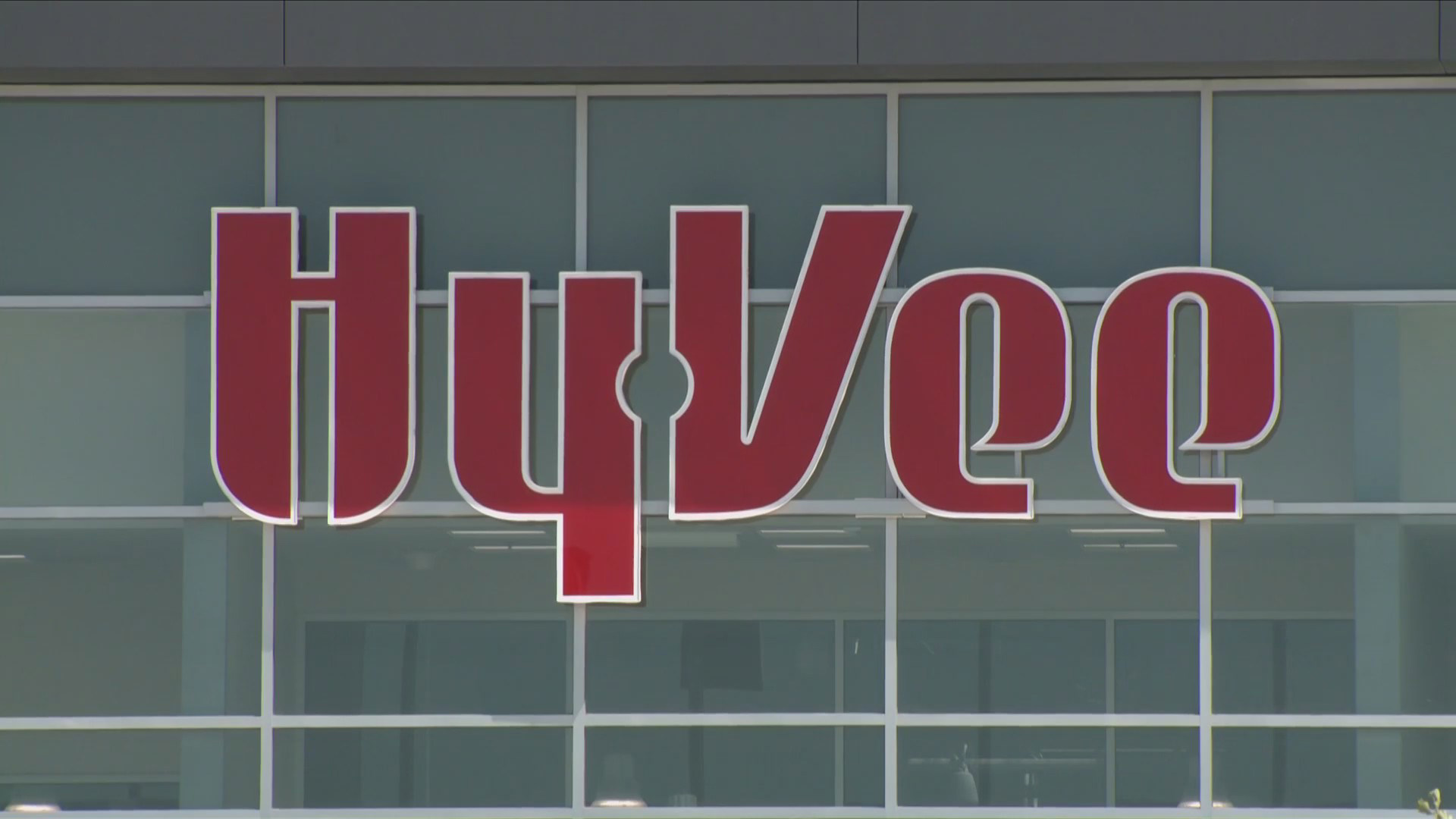 Hy-Vee to Give Away Hams in Sioux City