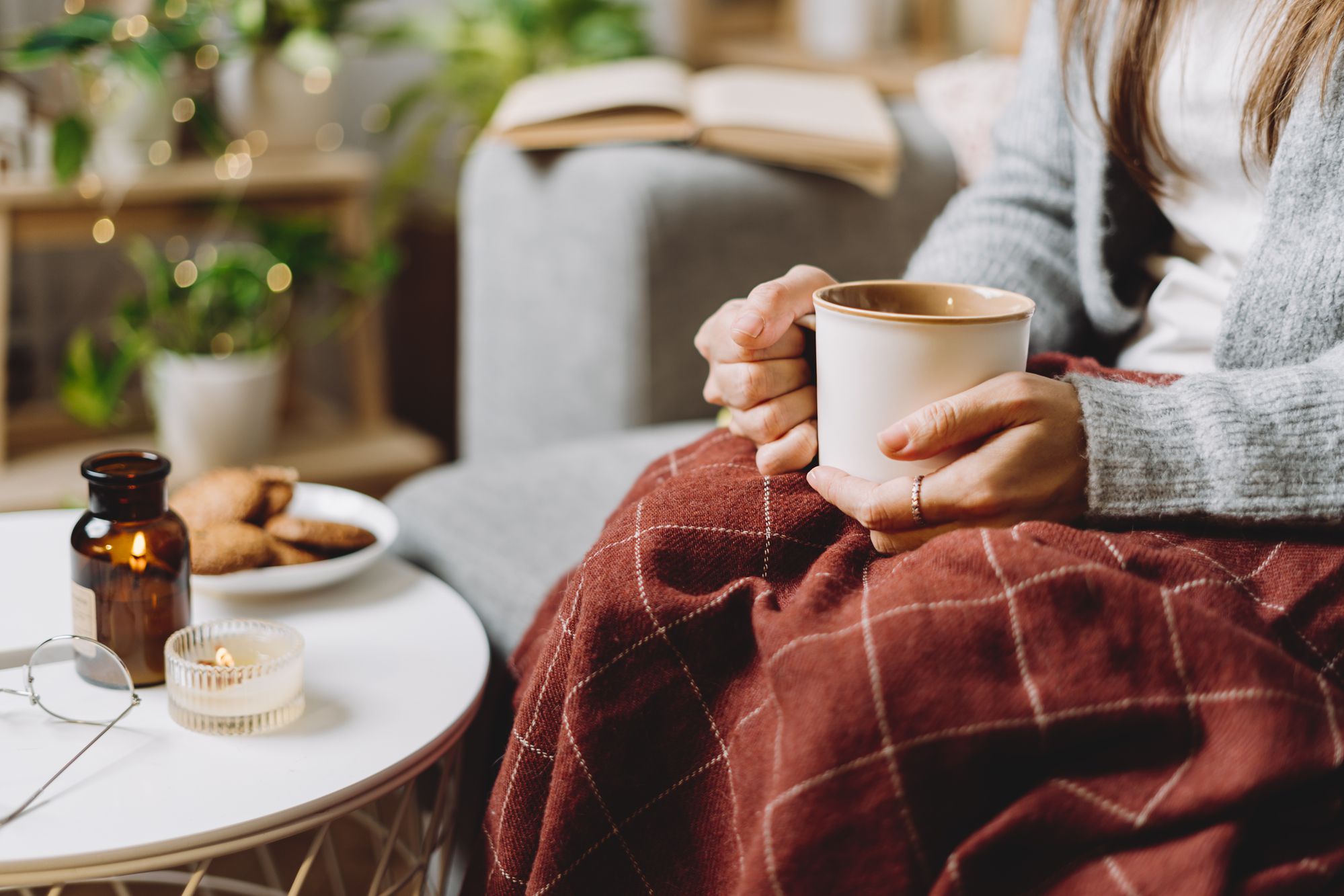 <p><a href="https://montanahappy.com/what-is-hygge/">Hygge</a> is all the rage, but what types of comforting drinks can help you transition into this mindset this time of year? Here are 15 comforting drinks that will help you relax and enjoy the “ber” month one sip at a time.</p>