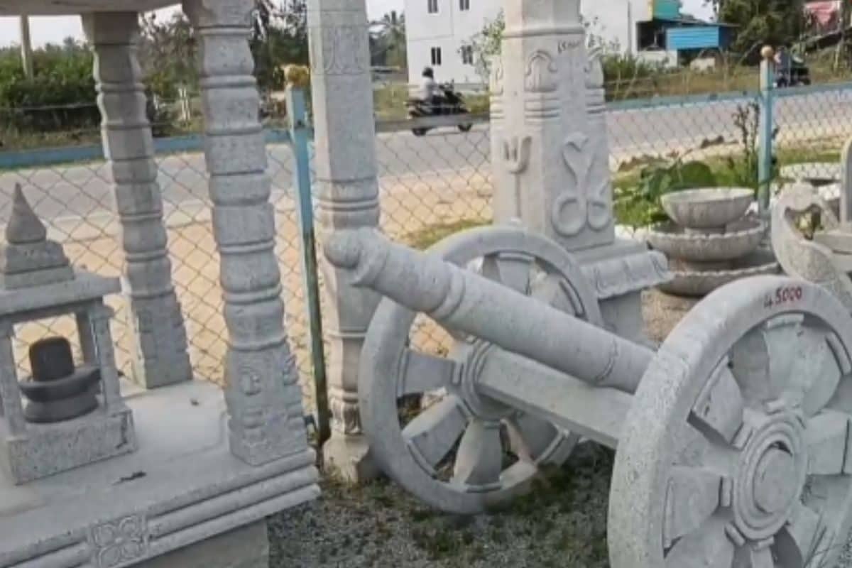 in andhra pradesh’s chittoor, variety of stone carvings available at affordable prices